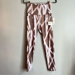 Body Glove Womens Activewear Leggings Abstract Paint Line Tan & White